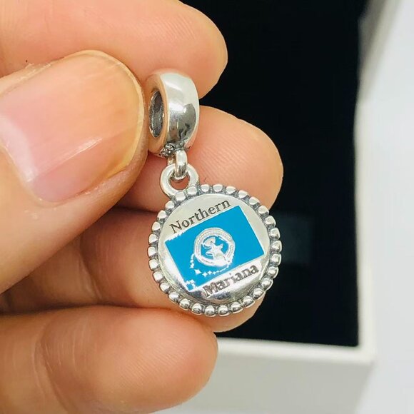 ✨🔥Pandora Flag of the Northern Mariana Islands Exclusive Dangle charm - Picture 1 of 4